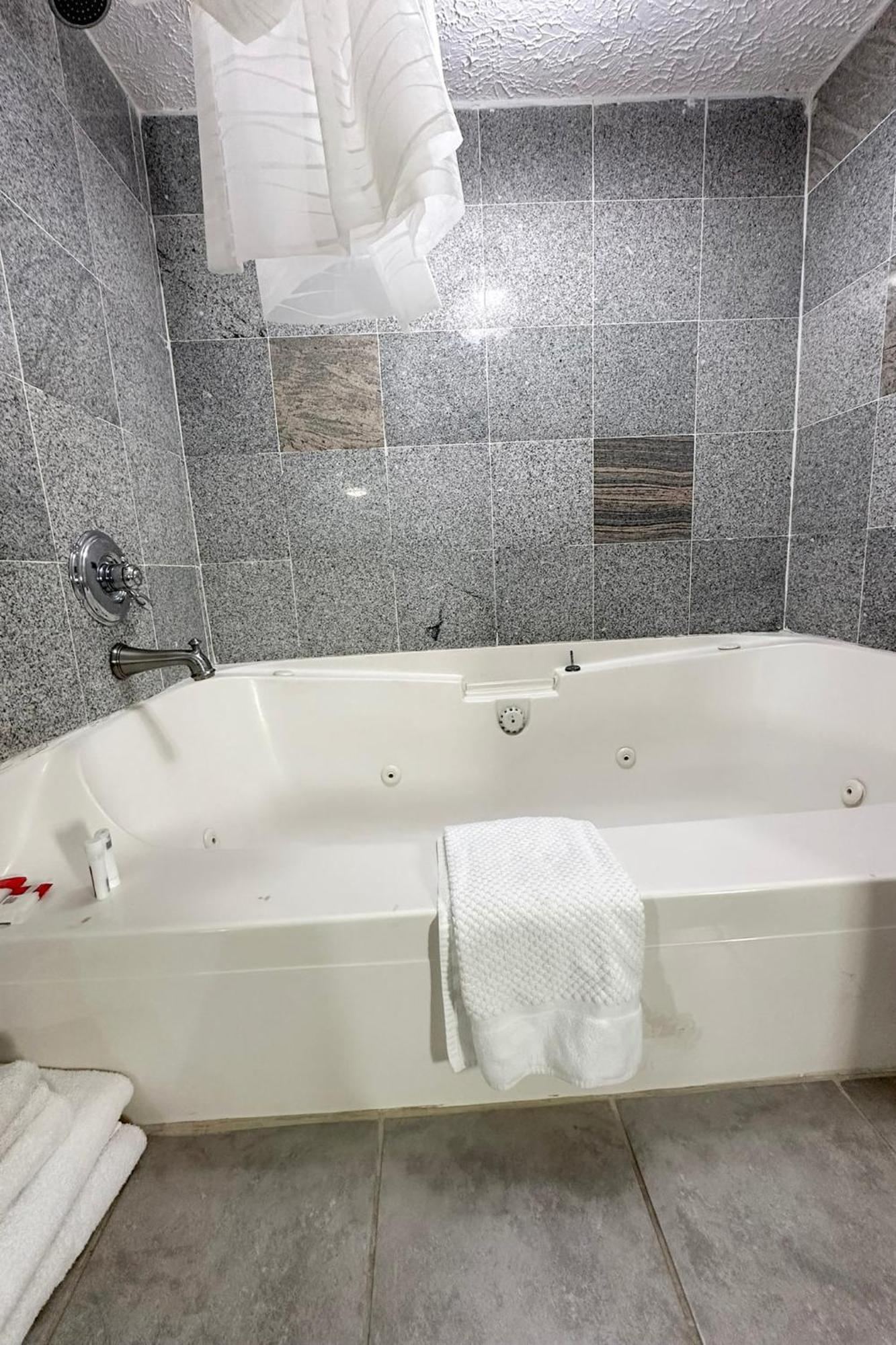 Regal Inn Guntersville By Oyo Hwy 431 Ngoại thất bức ảnh
